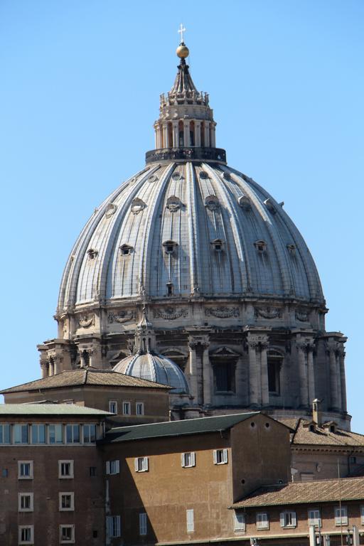 La Rosa Del Vaticano Luxury Apartment Рим Экстерьер фото